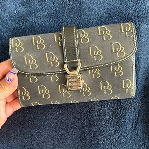 Dooney & Burke wallet
